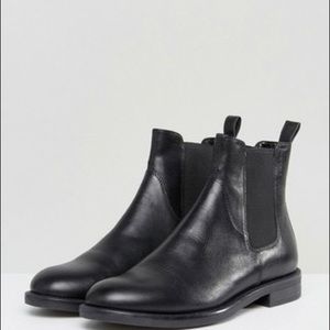 Vagabond Amina Chelsea Boot